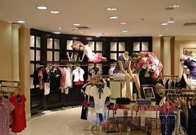 實體經濟疲軟背景下，傳統服裝企業試水全渠道的戰略轉型解析