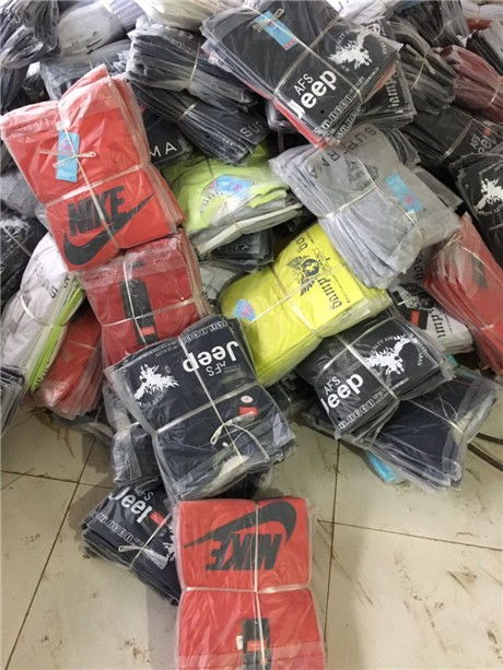 北京尾貨大庫 全國低價外貿尾貨服裝與二手鞋帽箱包批發零售指南